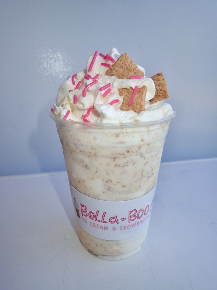 Bella Boo Ice Cream & Snowballs Logo