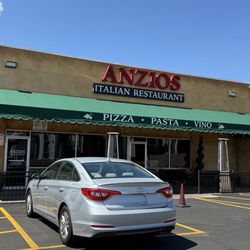 Anzios Italian Restaurant - NW of Cactus and I17 09/25 Excellent