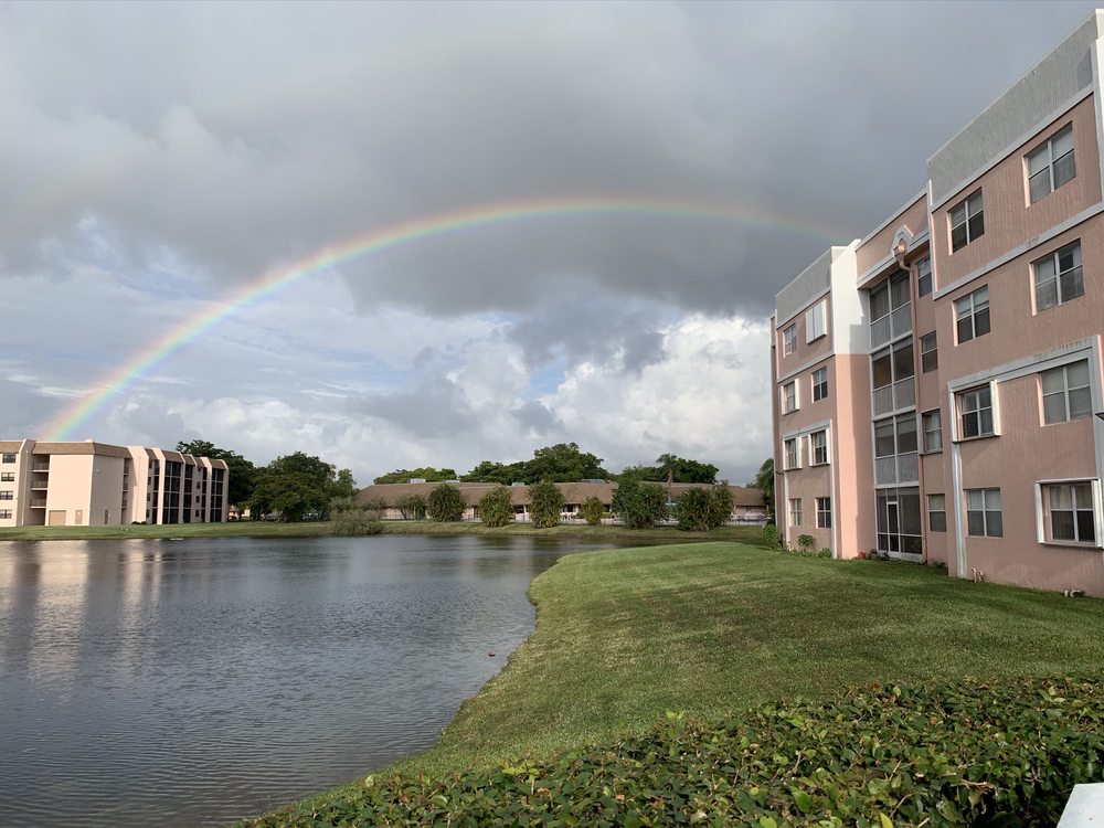 SUNRISE LAKES PHASE IV Updated May 2024 16 Photos 10331 Sunrise