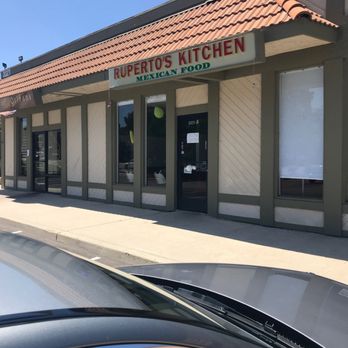 Ruperto's Kitchen - Store Front - Mexican Near Me - Thousand Oaks, California Ruperto's Kitchen - Store Front - Mexican Near Me - Thousand Oaks, California