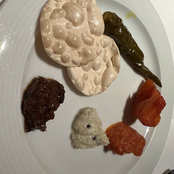 Quilon Restaurant - Rice crackers - Indian Near Me - London, XGL Quilon Restaurant - Rice crackers - Indian Near Me - London, XGL