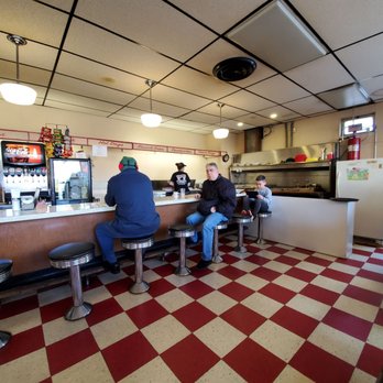 Fiddles Diner - American Near Me - Brownsville, Pennsylvania Fiddles Diner - American Near Me - Brownsville, Pennsylvania