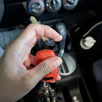Tommy's Locksmith - Before (key broke from remote) - Keys & Locksmiths Near Me Tommy's Locksmith - Before (key broke from remote) - Keys & Locksmiths Near Me