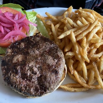Walter's - Walter 's Burger - New American Near Me - Brooklyn, New York