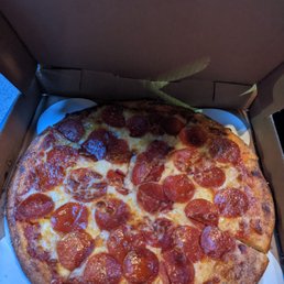 Pepperoni pizza- medium Pepperoni pizza- medium