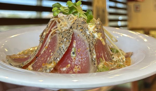 Hiroba Sushi by null