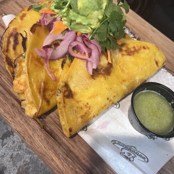 Kalaveras - Gobernador Tacos - Cocktail Bars Near Me - Covina, California