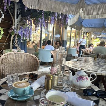 Little Hen - House tea and cappuccino - Breakfast & Brunch Near Me - Miami, Florida Little Hen - House tea and cappuccino - Breakfast & Brunch Near Me - Miami, Florida