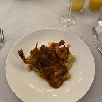 Restaurant Beatrice - Shrimp and grits with tomatoes - Cajun/Creole Near Me - Dallas, Texas