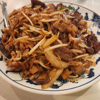 Canton Cooks - Beef chow fun - Cantonese Near Me - Atlanta, Georgia