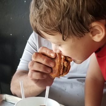 Smoqehouse - Barbeque Near Me - Bradenton Beach, Florida