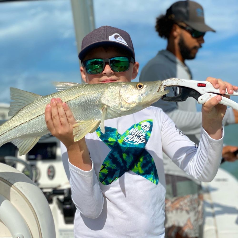 Fins Up Marco Island Charters Logo