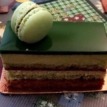 Bibble & Sip - pistachio cake - Coffee & Tea Near Me - New York, New York