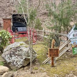 Auntie Belham's Cabin Rentals - Amish buggy decor @ Bear Nekkid Cabin
