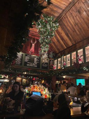 Hunter's Kitchen and Bar by null