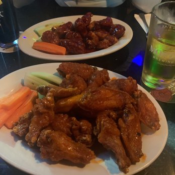 Croxley's Franklin Square - Croxley 's Boneless Wings and bone in. - Sports Bars Near Me - Franklin Square, New York Croxley's Franklin Square - Croxley 's Boneless Wings and bone in. - Sports Bars Near Me - Franklin Square, New York