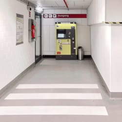 Tiefgarage Elbarkaden - Automaten Anden Ausgängen