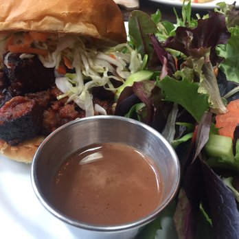 Union Kitchen and Tap Encinitas - New American Near Me - Encinitas, California