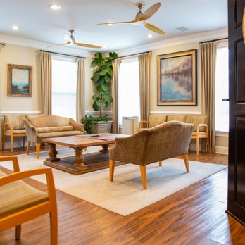 Wrightsville Dental - Downstairs reception area and Front Desk - General Dentistry Near Me - Wilmington, North Carolina Wrightsville Dental - Downstairs reception area and Front Desk - General Dentistry Near Me - Wilmington, North Carolina