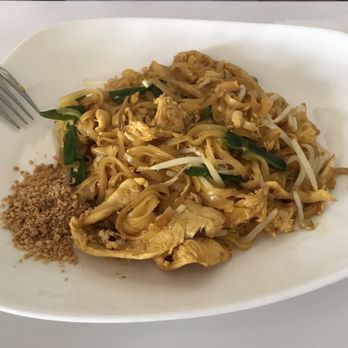 Baan Thai - Pad Thai with chicken - Thai Near Me - Santa Maria, California Baan Thai - Pad Thai with chicken - Thai Near Me - Santa Maria, California