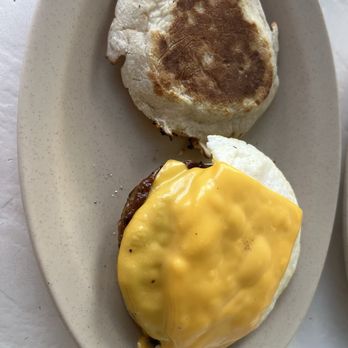 Anna Maria Island Beach Cafe - Breakfast sandwich with eggs, cheese and sausage - Fast Food Near Me - Holmes Beach, Florida