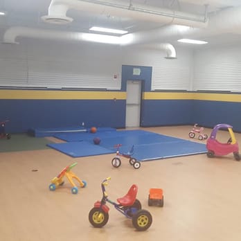 Mini Einstein's learning center - Indoor Gym - Preschools Near Me - Lynnwood, Washington