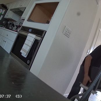 Ferguson Home - Guy taking the frame. - Kitchen & Bath Near Me - Fresno, California