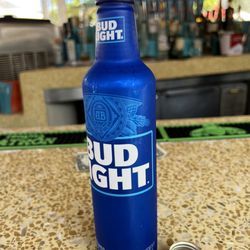 The Green Girl Saloon - Bud light