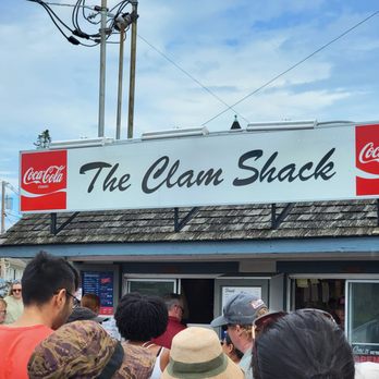 The Clam Shack - Long Line out front. - Seafood Near Me - Kennebunk, Maine