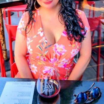 JaM Cellars - 2019 Candy Dry Rosé, 2020 Butter Chardonnay, 2018 JaM Pinot Noir, JaM Red Blend, & 2019 JaM Cabernet Sauvignon. - Wine Tasting Room Near Me - Napa, California