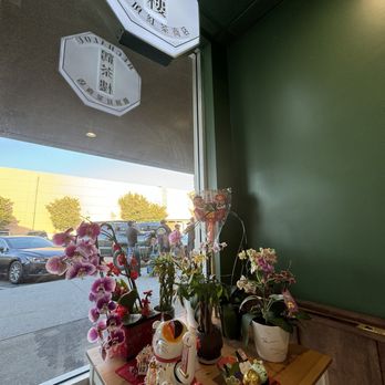 Hechalou - beautiful - Bubble Tea Near Me - Lakewood, California