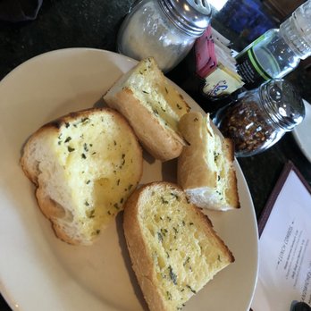 George's Pastaria - Yummy garlic bread - Italian Near Me - Houston, Texas George's Pastaria - Yummy garlic bread - Italian Near Me - Houston, Texas