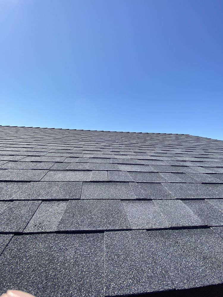 Slide of Williams Roofing