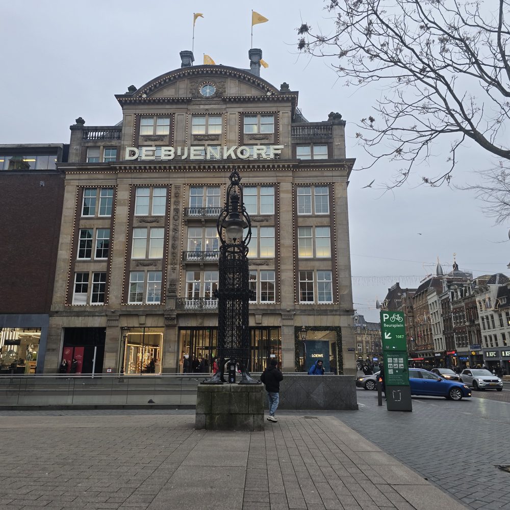 De Bijenkorf - Department Stores Near Me - Amstelveen, New Hampshire