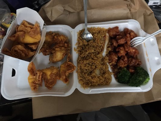 Peter Woo S Takeout Delivery 15 Photos 76 Reviews Chinese 374 Broadway Revere Ma Restaurant Reviews Phone Number Menu Yelp