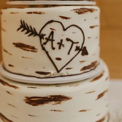 Buttercream Wedding Cakes & Desserts St Paul - cake decoration