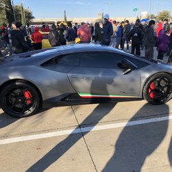 Cars and Coffee - Lamborghini Huracan Perfemonte