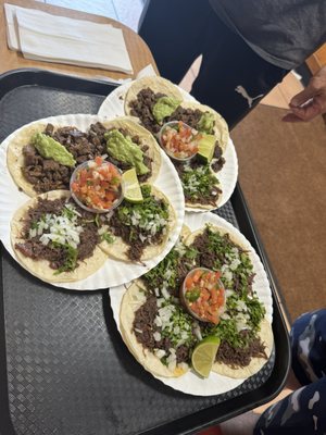 Taqueria No SE Hagan Bolas by null