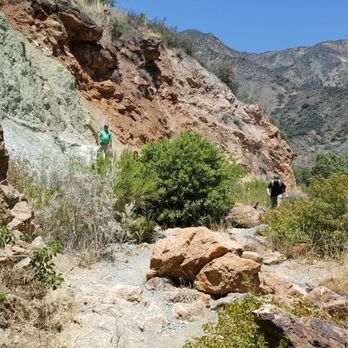 Red Rock Trail - Hiking Near Me - Santa Barbara, California Red Rock Trail - Hiking Near Me - Santa Barbara, California