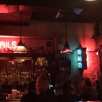 Fresh Salt - Interior bar - Bars Near Me - New York, New York
