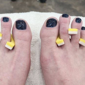 Holly’s Nails - My nails are glowing. I have vedy weak toenails. Kim did such a great job fixing the breaks and did a little extra to prevent it - Nail Salons Near Me - Cypress, California