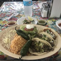 Tacos El Tapateo - Delicious lunch in Garden City today. Andrew wants to go back tomorrow. Probably will.