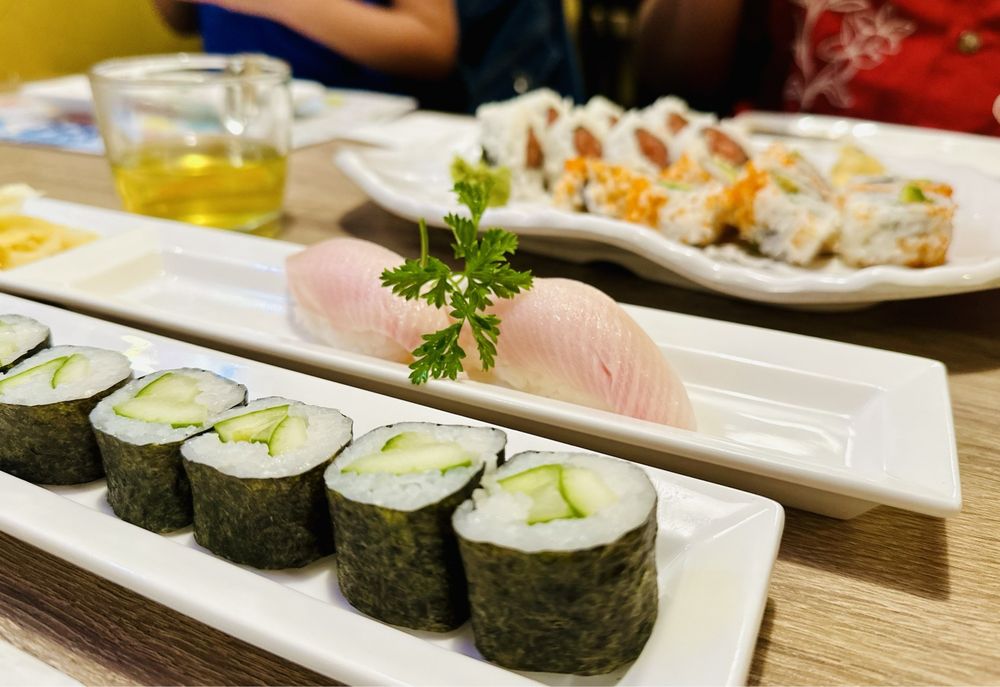 Sushi San Logo