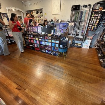 Spiral Circle Bookstore & More - Bookstores Near Me - Orlando, Florida