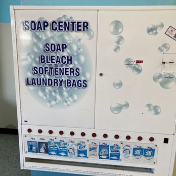 Coin Wash Laundromat - Laundromat Near Me - Saint Francis, Wisconsin Coin Wash Laundromat - Laundromat Near Me - Saint Francis, Wisconsin