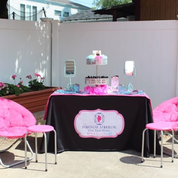 Mirror Mirror On The Wall - Glamour Station - Face Painting Near Me - Deer Park, New York
