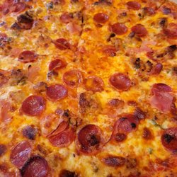 Sepp's Pizza - Meat lovers - waaaay too greasy