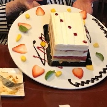 Mikado Ryotei - Gluten Free Cake! Wonderfully presented. - Sushi Bars Near Me - Austin, Texas Mikado Ryotei - Gluten Free Cake! Wonderfully presented. - Sushi Bars Near Me - Austin, Texas