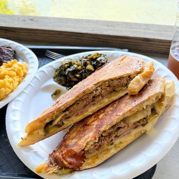 Captains BBQ - Barbeque Near Me - Palm Coast, Florida