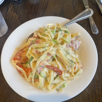 Portside Tavern - lobster alfredo - American Near Me - Hyannis, Massachusetts Portside Tavern - lobster alfredo - American Near Me - Hyannis, Massachusetts
